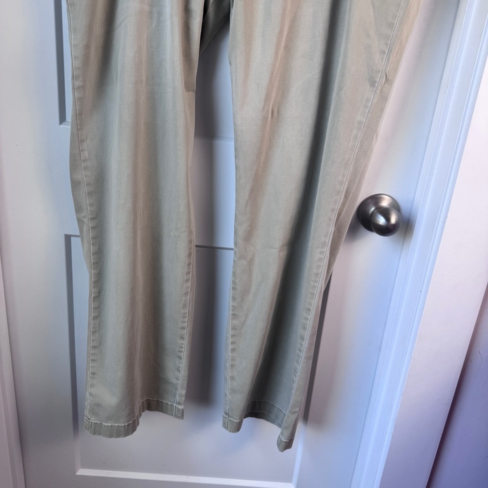 Tommy Bahama Boracay Chino Pants Men's 40x32 Khaki Tan Tencel Stretch Flat Front - Picture 3 of 11